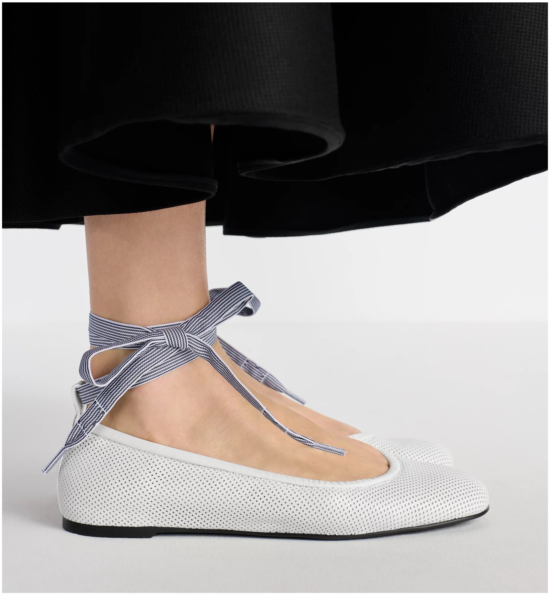 D-Journey Lace-Up Ballet Flat - Image 3